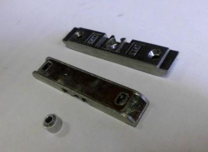Siegenia Schnäpper A0420 - Holz, 4 mm einfräsbar