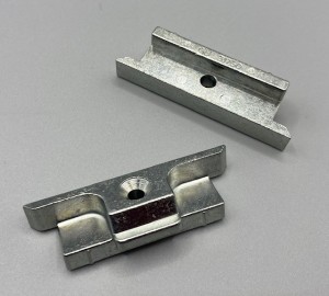 GU Schließblech 31750