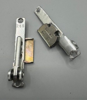 Aubi Ecklager EB320, links