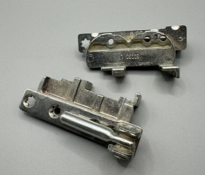 Maco Ecklager DT 12/18 links, silber