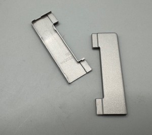 Maco Abdeckkappe Ecklager AS lang, grau rechts