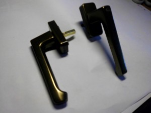 Roto Fenstergriff dunkel Bronze