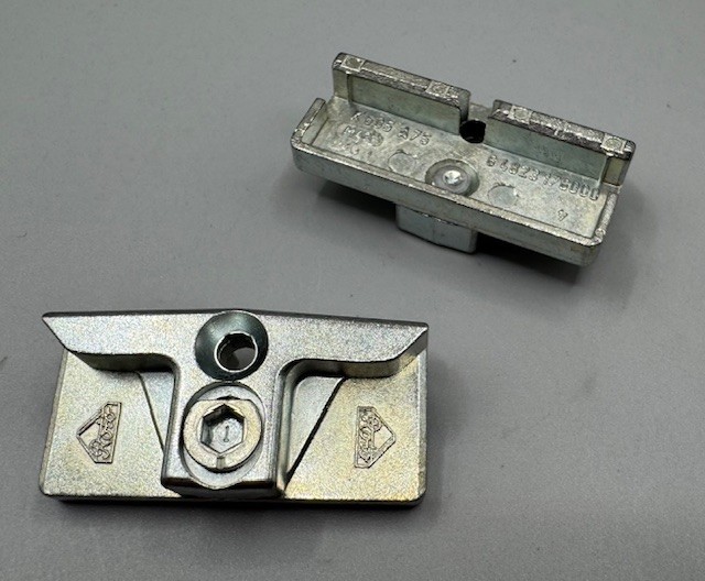 Roto Schließstück R605A75