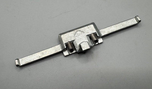 Roto Alu Schließblech 621209280000
